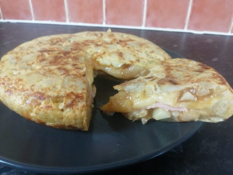 Tortilla de patatas rellena